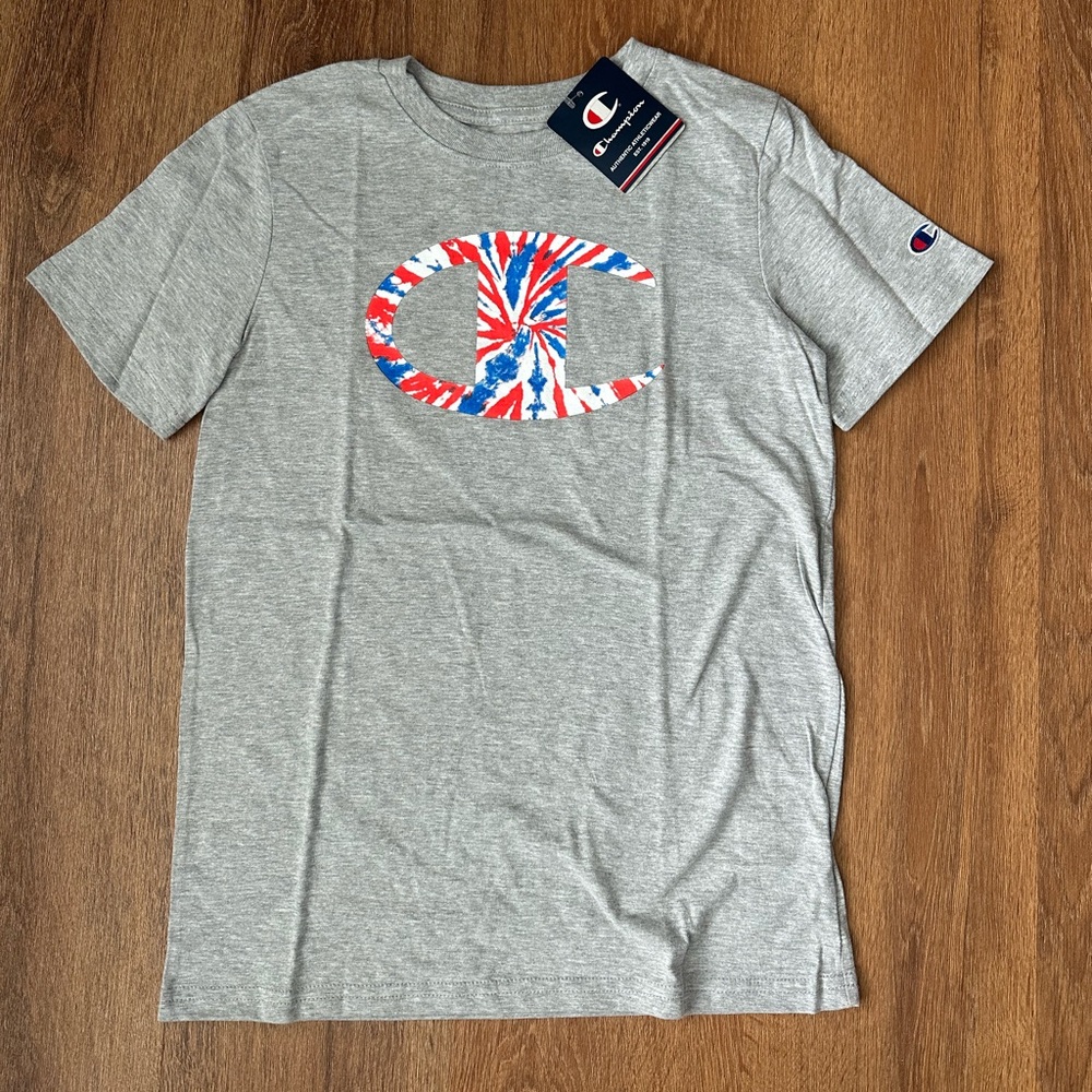 Champion NWT Boys XL Gray T-Shirt with Logo